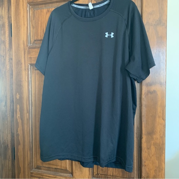 Under Armour Other - Men’s black xxl under armour running tshirt